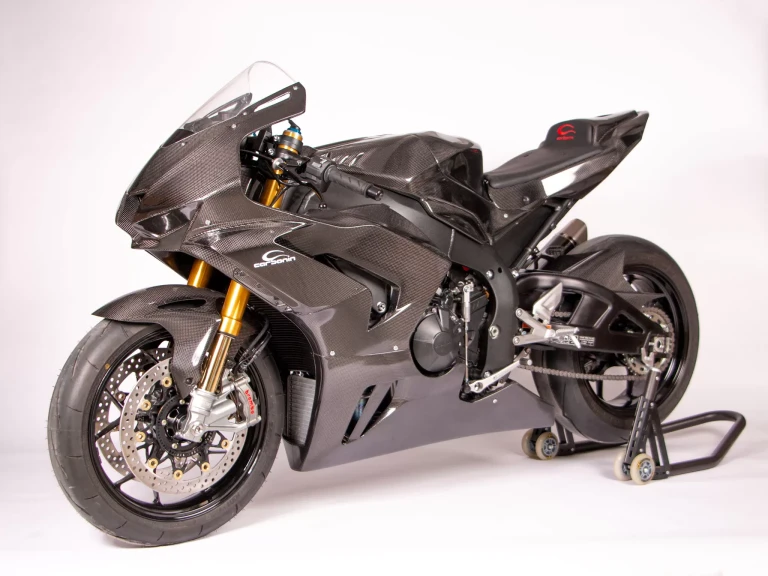 honda-cbr1000rr-fireblade-carbonin-1