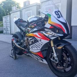 bmw-s1000rr-carbonin-carbon-cutouts4